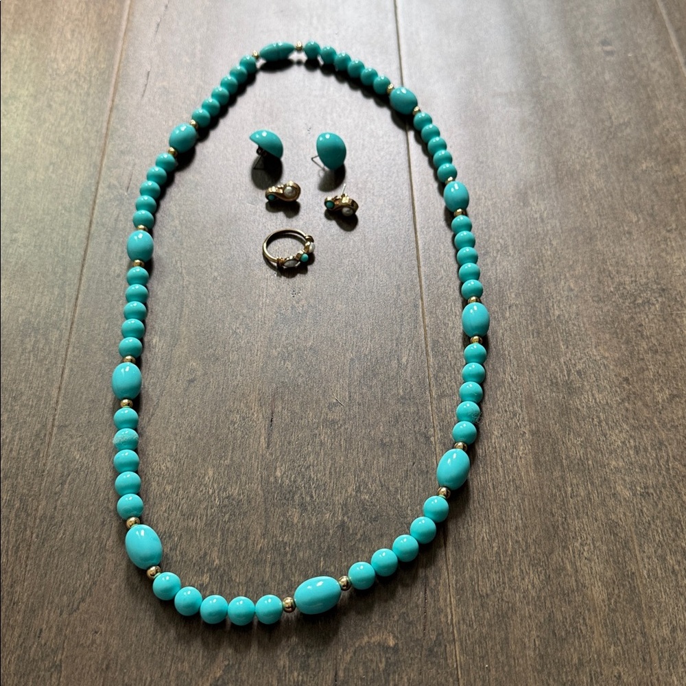 Vintage Avon Turquoise Tone Faux Pearl Jewelry Set Necklace Earrings Ring